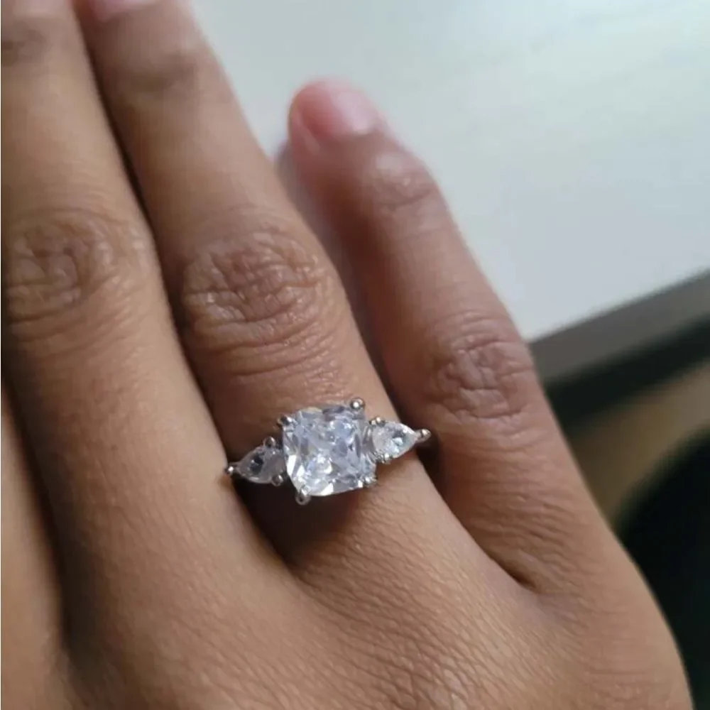 N/A beautiful ring